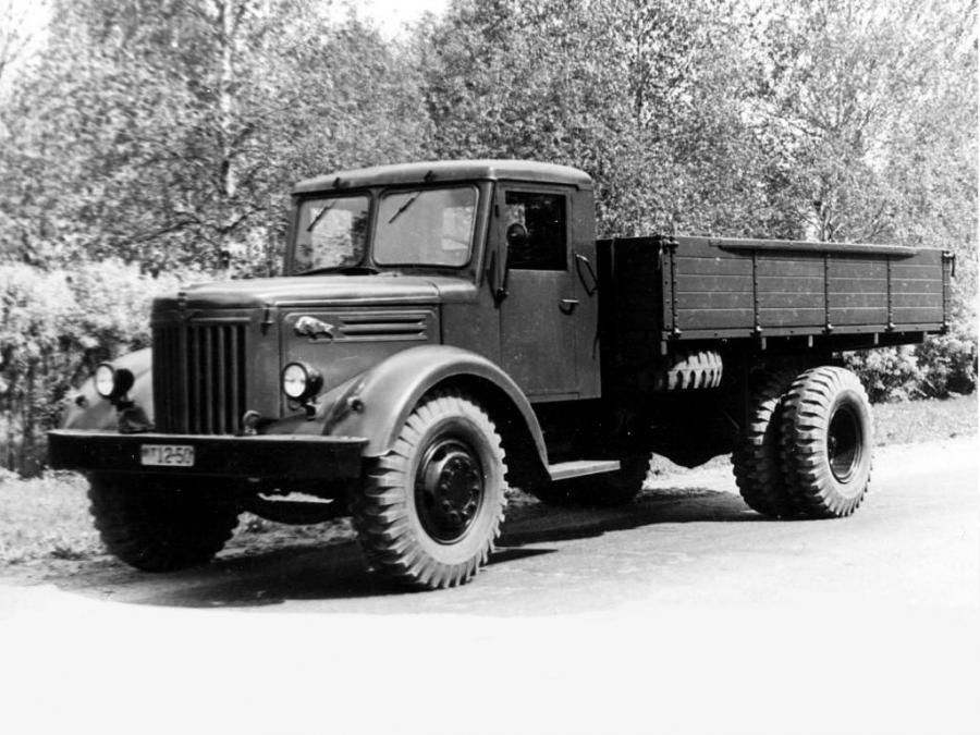  МАЗ-200 1947 года  (фото 2 из 7)